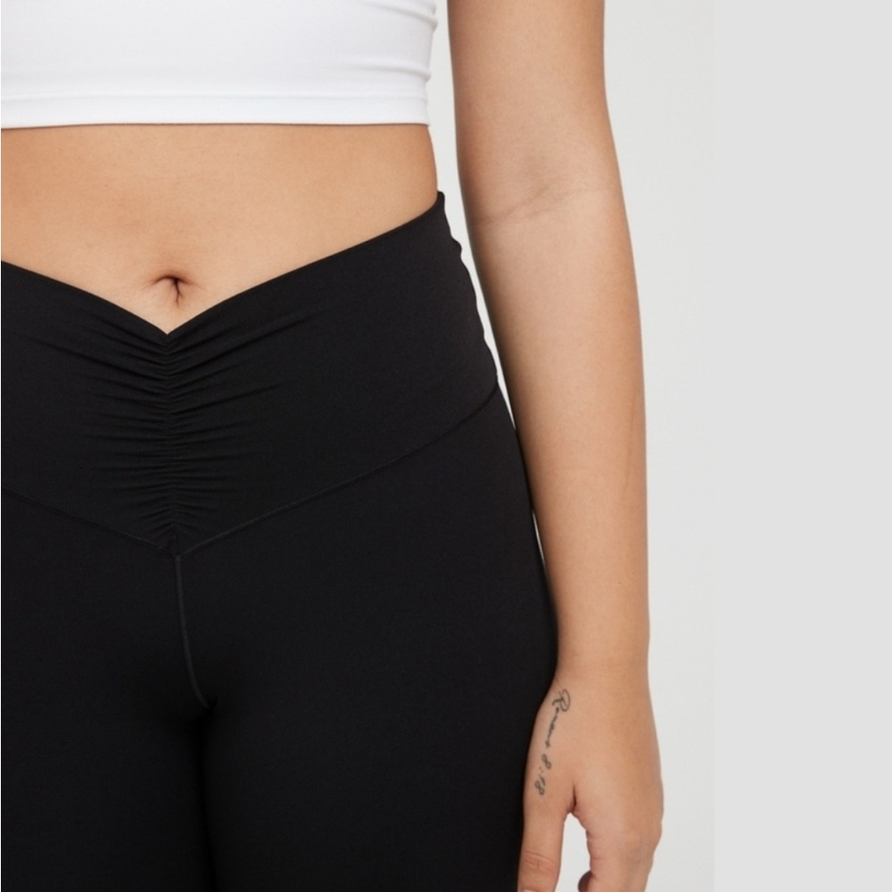 NWT Aerie Ruched High-Waisted Leggings